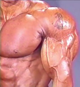20130520T2220  960x720 10m04s - Backstage Posing at the 1995 NPC Nationals.lead.mp4